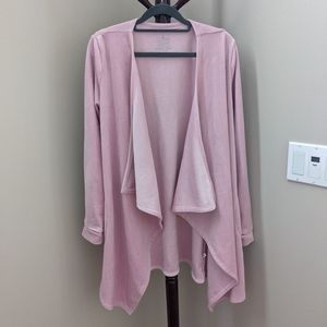 Cuddl duds pink velour wrap